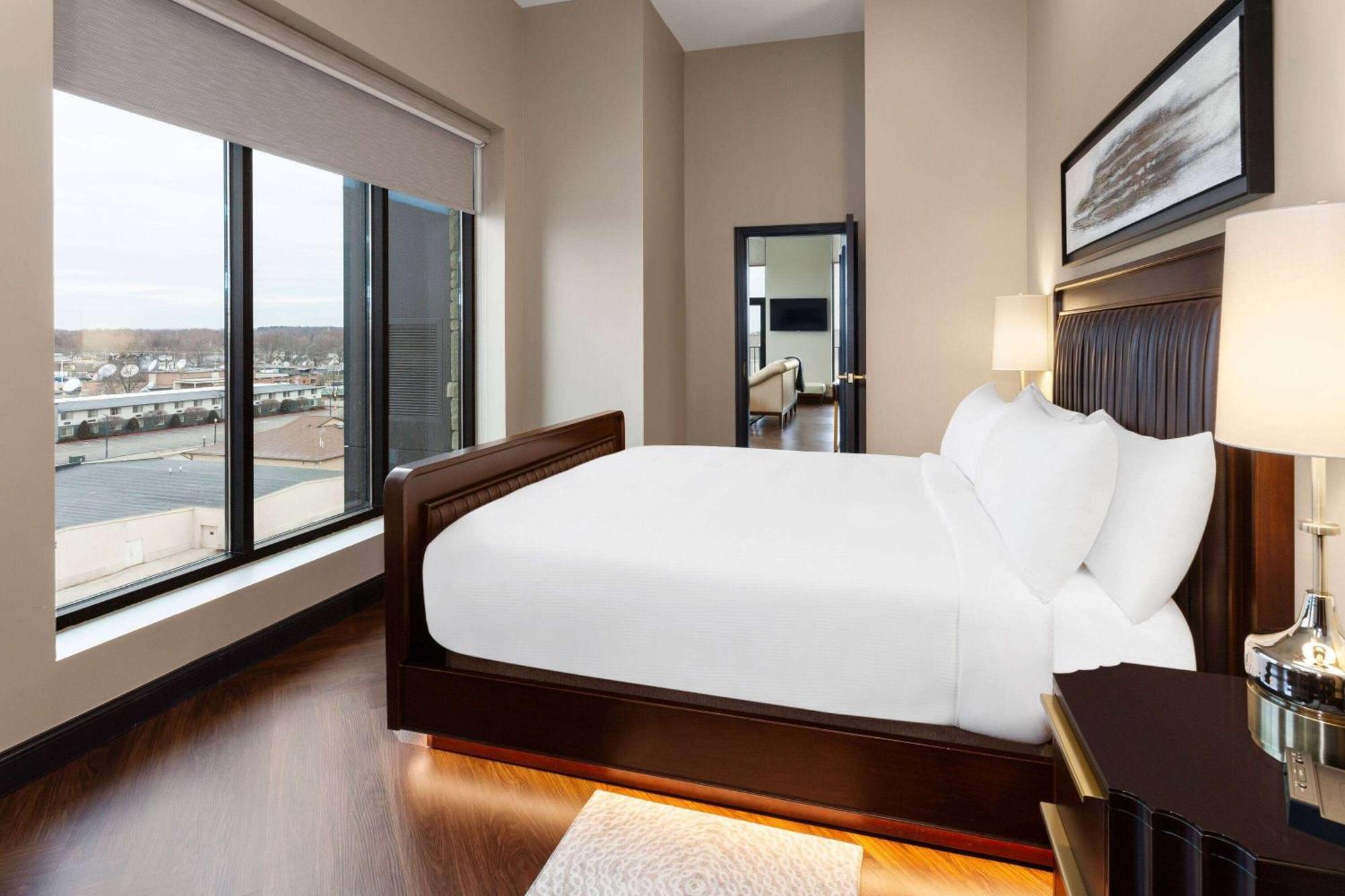 Legacy Hotel, Trademark Collection By Wyndham Green Bay Esterno foto
